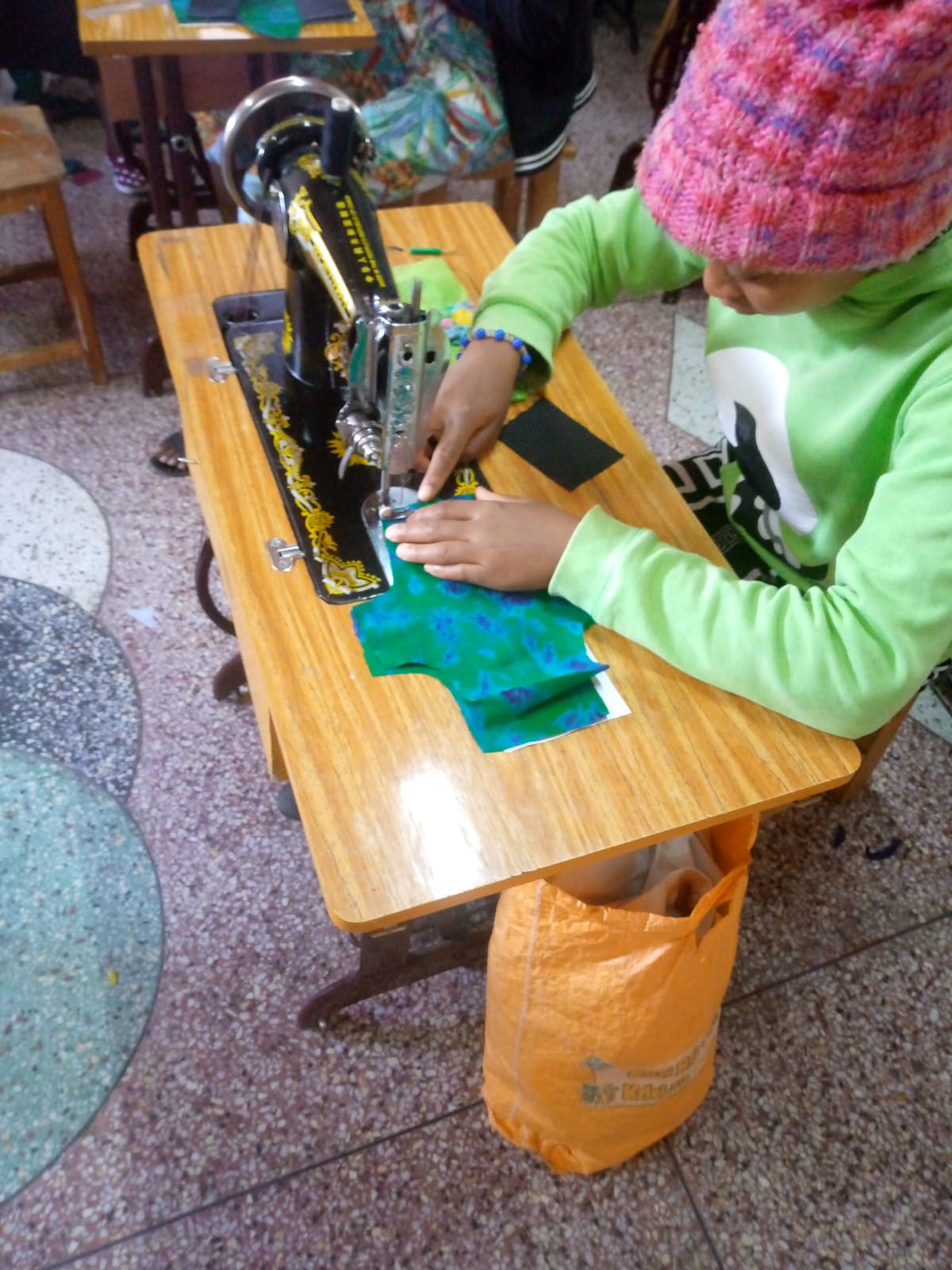 Image 2023-04-17-sewing